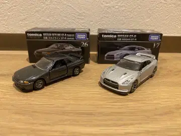 토미카 프리미엄 GT-R 2대 세트!