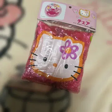 레트로 헬로키티 쿠션 체어 비닐 체어 카오하나