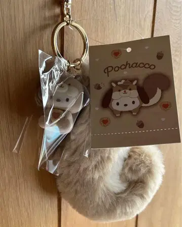 산리오 Sanrio 리스모후모후 마스코트 키링 포차코
