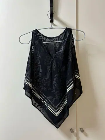 [ PHOTOCOPIEU ] SCARF DETAIL TOP