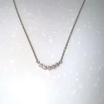 코란토테 Lierrey 목걸이