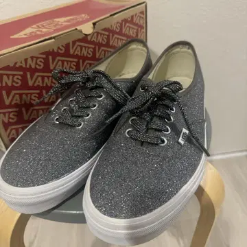 VANS 글리터 그레이 로우컷 스니커즈