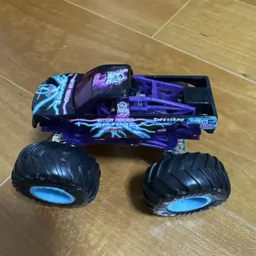 Hot Wheels Bigfoot 미니카