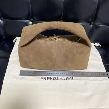 flanzlauer 플란츠라우어 스웨이드 백