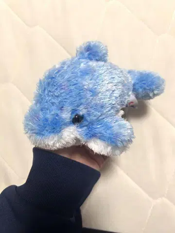 파란 돌고래 봉제 인형