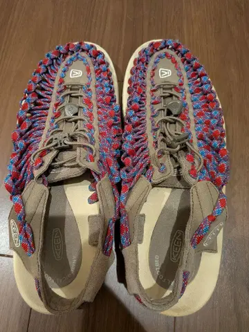 [ 중고품 ] KEEN UNEEK FLAT 29cm