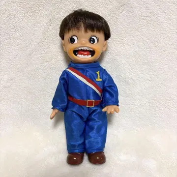 마코토짱 인형 오른눈 치우침 작업복