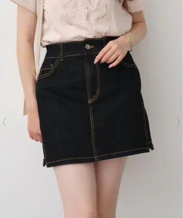 NICE CLAUP 자수 데님 스커트