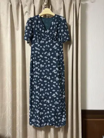 ROSY LUCE 네이비 꽃무늬 반팔 롱 원피스