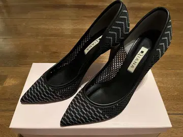 DIANA 다이애나 새상품급 펌프스 23.5cm