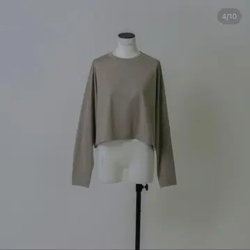 [ 새상품급 ] 로헨 lohen 박스 라인 크롭 롱 T