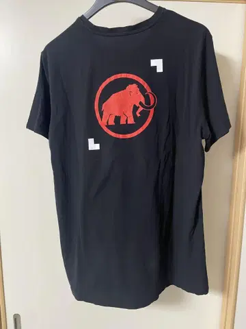 마무트 로고 T셔츠 아시아 2XL 새상품급! 블랙 백 로고