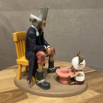 패밀리마트 제일복권 초파 & 히루루크 피규어