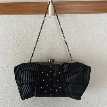 파티백 블랙 새틴