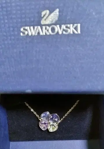 SWAROVSKI 플라워 모티브 팔찌