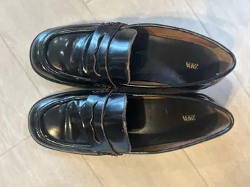 ZARA 블랙 로퍼 합성 피혁