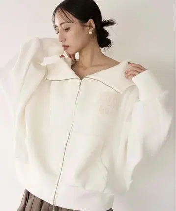 스나이델 볼륨 후드티 SWCT245078 화이트