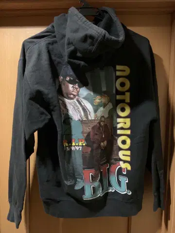 노토리어스 B.I.G 후드티 글로우 어라운드 구매품 비기