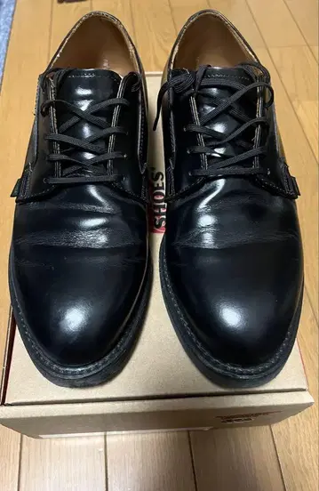 RED WING 포스트맨