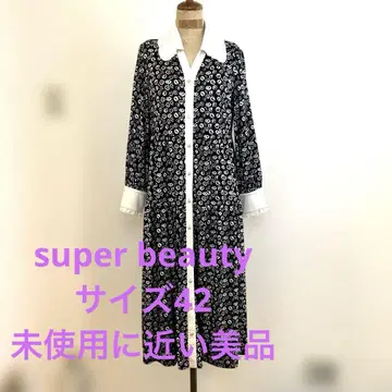 셔츠 원피스 블랙과 화이트 꽃무늬