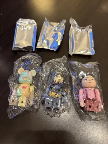 베어브릭 시리즈 50 삼체 세트