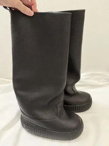 YELLO 블랙 롱 부츠