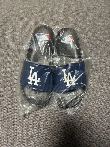 로스앤젤레스 다저스 비치 샌들 네이비