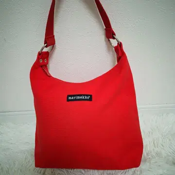 새상품급 Marimekko 원숄더 빨간색 핸드백