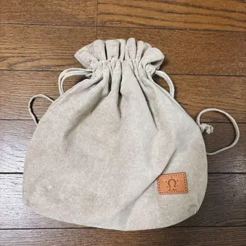 Laluce 솔시에 백