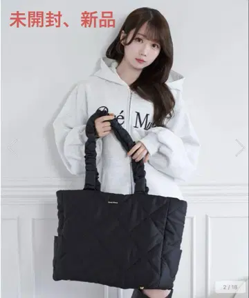 로제 뮤즈 Rosemuse 새틴 퀼팅 빅 토트 백