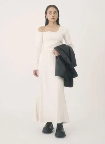 searoomlynn/coelie/이하라 아오이/변형 상의/화이트