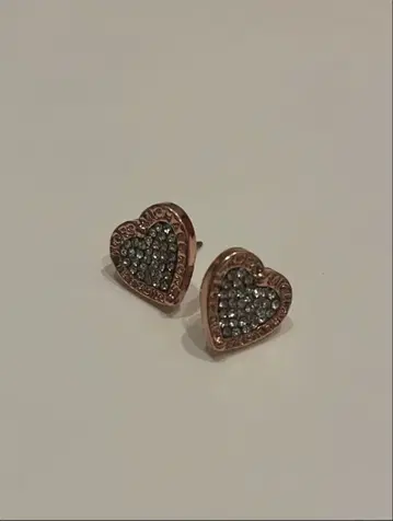 MICHEAL KORS 로즈 골드 하트형 귀걸이