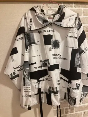 iroquois 아노락 후드티 (19SS)