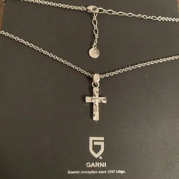 GARNI 가르니 크로스 목걸이 실버