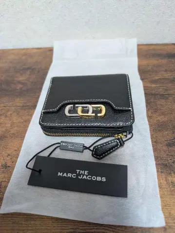 THE MARC JACOBS 블랙 가죽 접이식 지갑