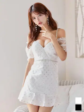 [ JEWELS ] 쥬얼스 오프숄더 스팽글 레이스 머메이드 미니 드레스