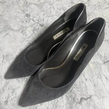 [새상품급] DIANA 다이애나 펌프스 그레이 스틸레토 24cm