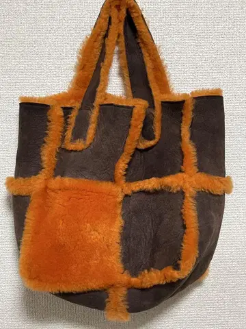 무스탕 토트백 브라운 오렌지