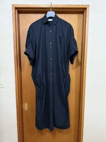 나곤스탠스 블랙 원피스