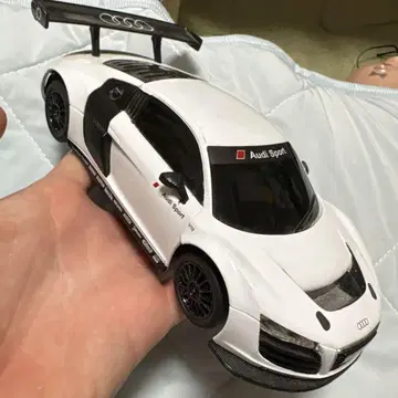 Audi R8 미니카 화이트