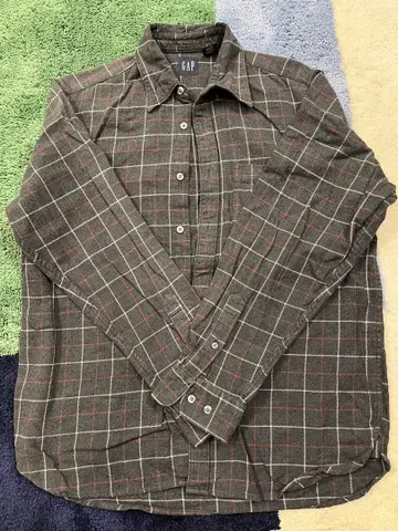 GAP 그레이 계열 체크 무늬 플란넬 셔츠 긴팔
