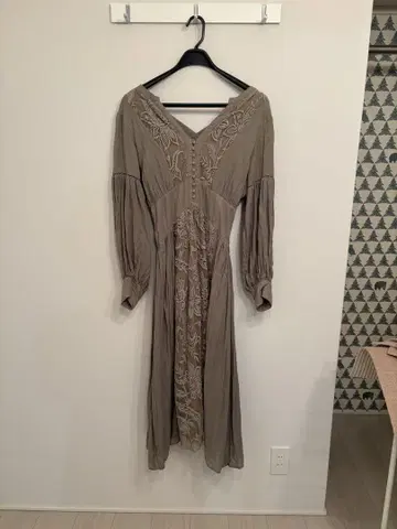 Ameri MEDI EMBROIDERY TULLE LACE DRESS S