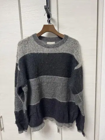 YOKE for BRUSHED MOHAIR BORDER SWEATER