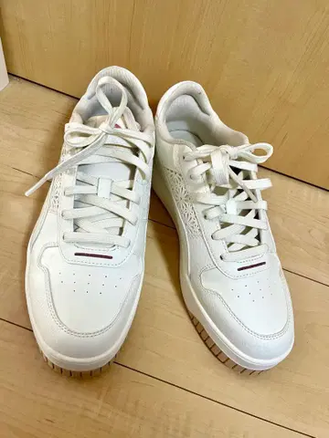 PUMA 여성용 칼리 스트릿 스니커즈