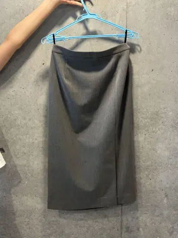 BOSCH 그레이 타이트 스커트 M 사이즈