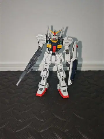 새상품급 RG RX-178 건담 Mk-II 에우고 완성품