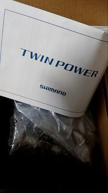 SHIMANO 트윈 파워 2500S 스피닝 릴