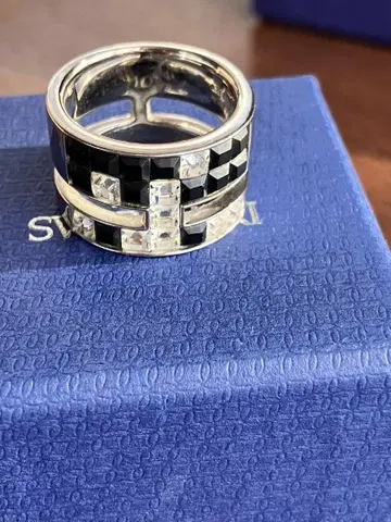 SWAROVSKI 스와로브스키 반지 55 [ 14호 ]