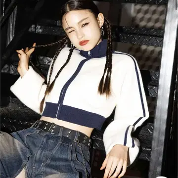 [ 미사용 새상품 ] 스파이럴걸 니트 트랙 자켓 SPIRALGIRL