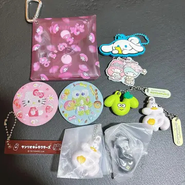 산리오 키링 캔뱃지 묶음 판매